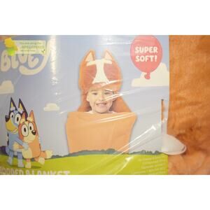 Bluey Bingo Kids' Hooded Blanket